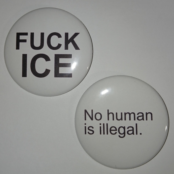 (New) Pinback Button Ice Set - Picture 1 of 2